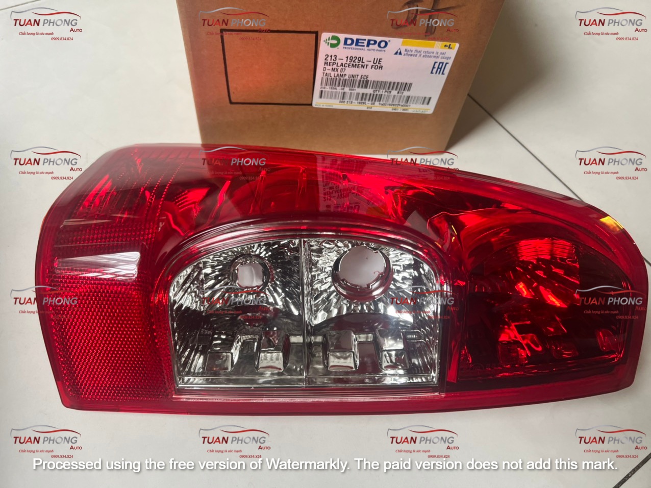 ĐÈN HẬU ISUZU DMAX 07